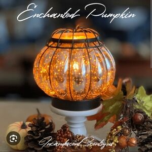 Scentsy Enchanted Pumpkin Warmer